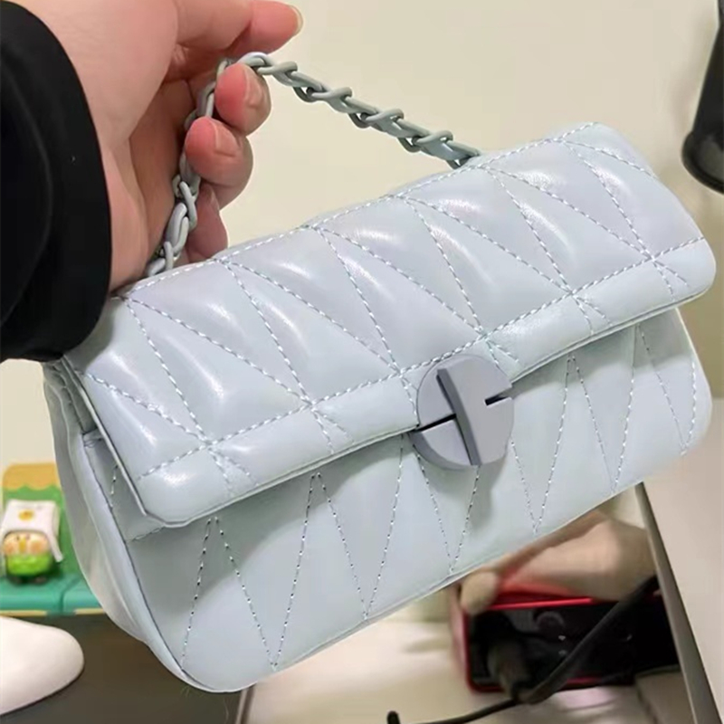 MOODS Embroidery Thread Chain  - Luxury Bags Consignment review and price