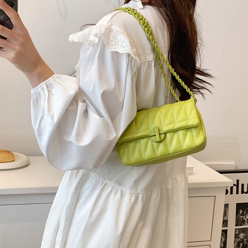 MOODS Embroidery Thread Chain  - Luxury Bags Consignment review and price