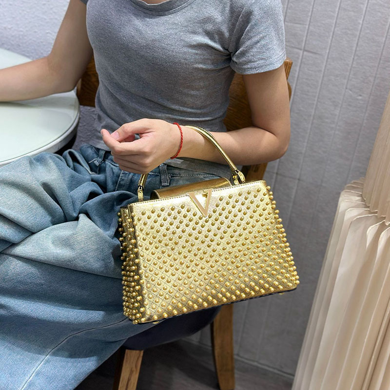 VM FASHION KISS Full Pearl Inl - Luxury Bags Lv review and price